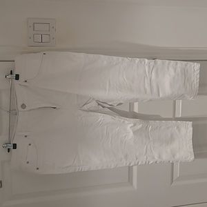 Size 18 White Denim Capri jeans